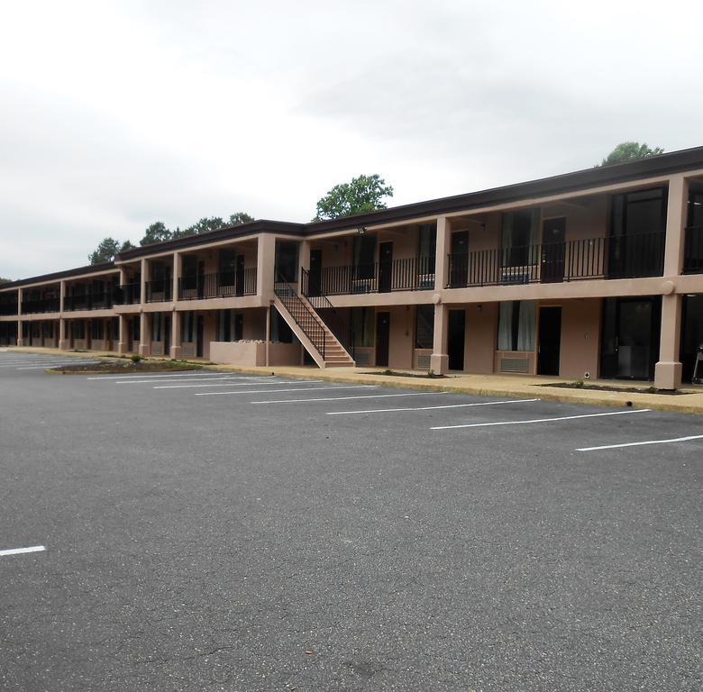 Americas Best Value Inn Norge Exterior photo