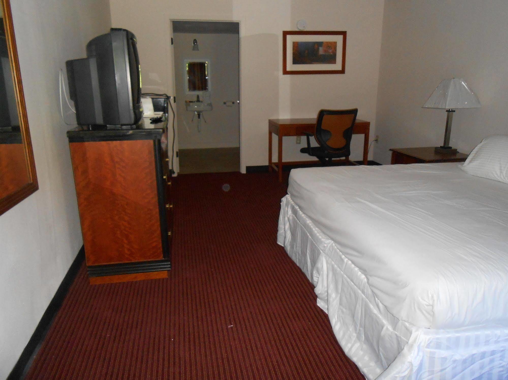 Americas Best Value Inn Norge Exterior photo