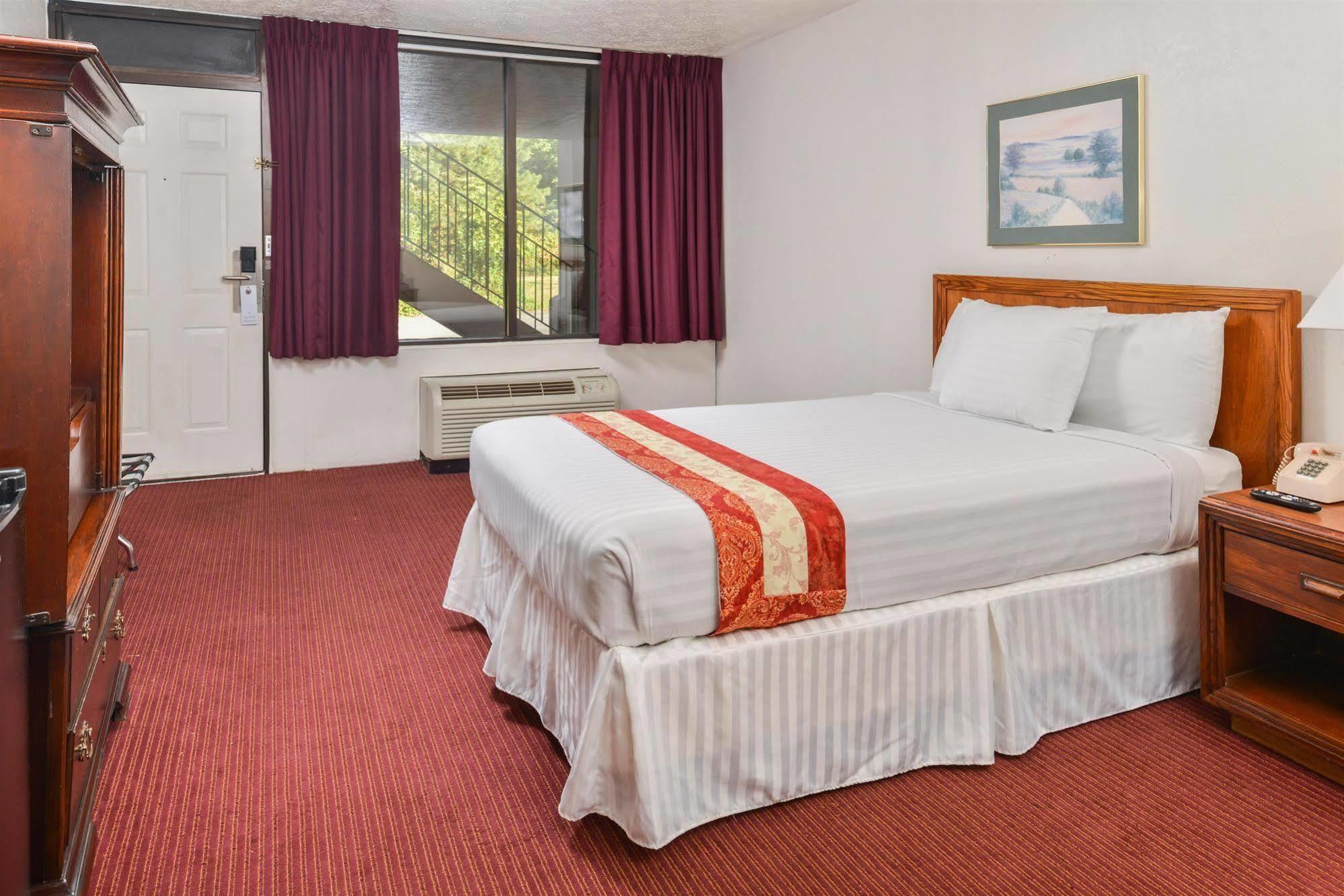 Americas Best Value Inn Norge Exterior photo