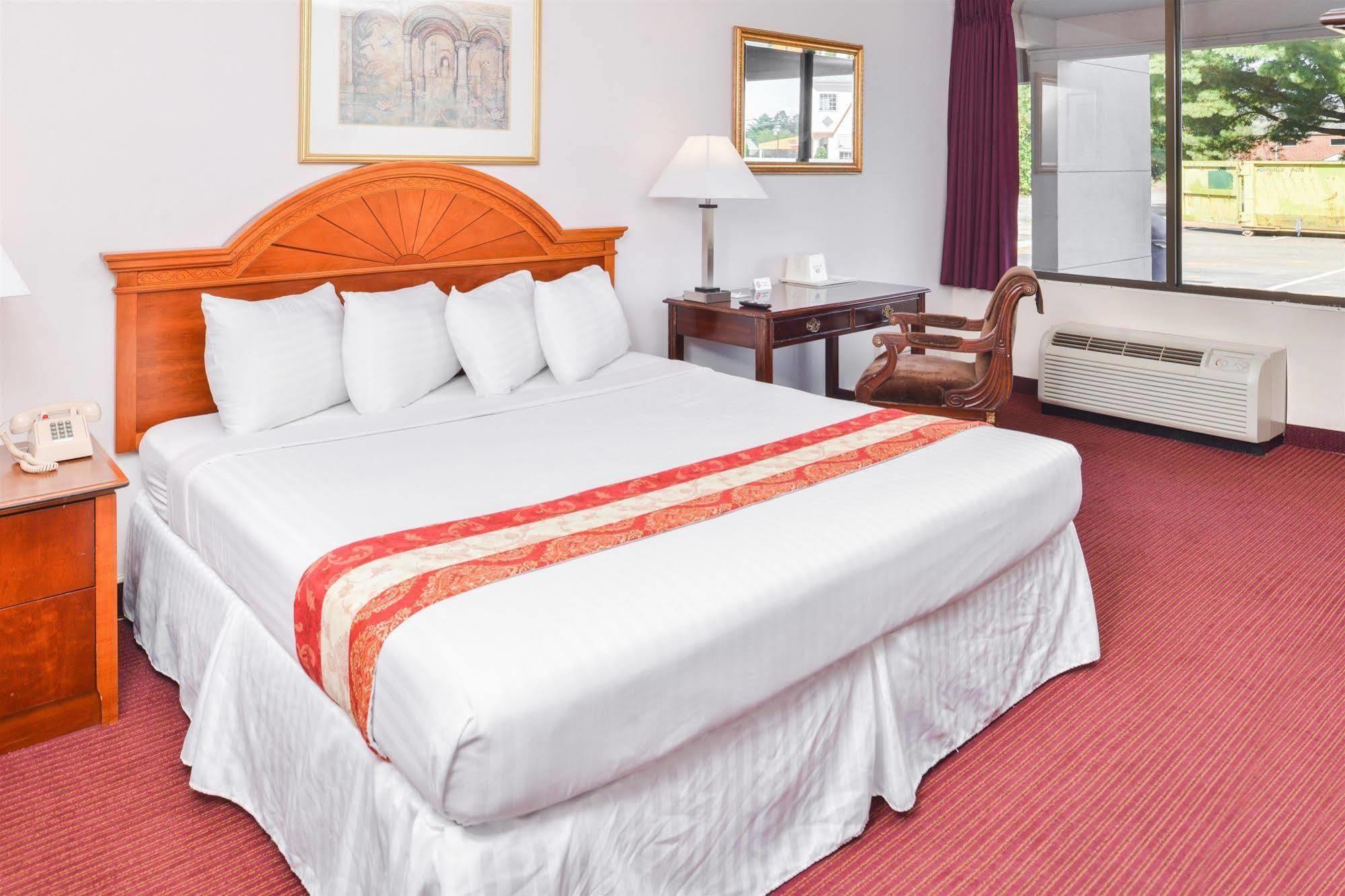 Americas Best Value Inn Norge Exterior photo